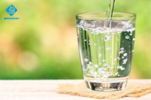 Ly thủy tinh bị nứt có sao không?