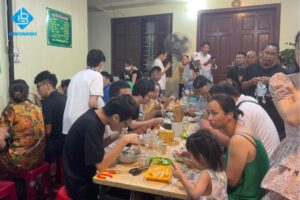 Khởi nghiệp bán đồ ăn sáng cho công nhân, học sinh